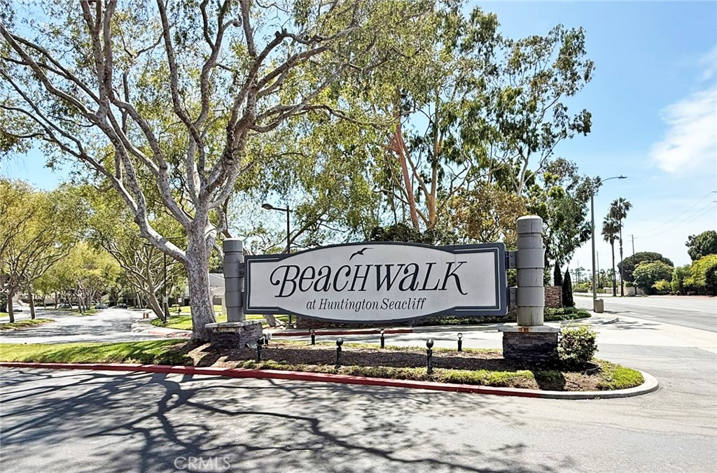 19886 Waterview Lane