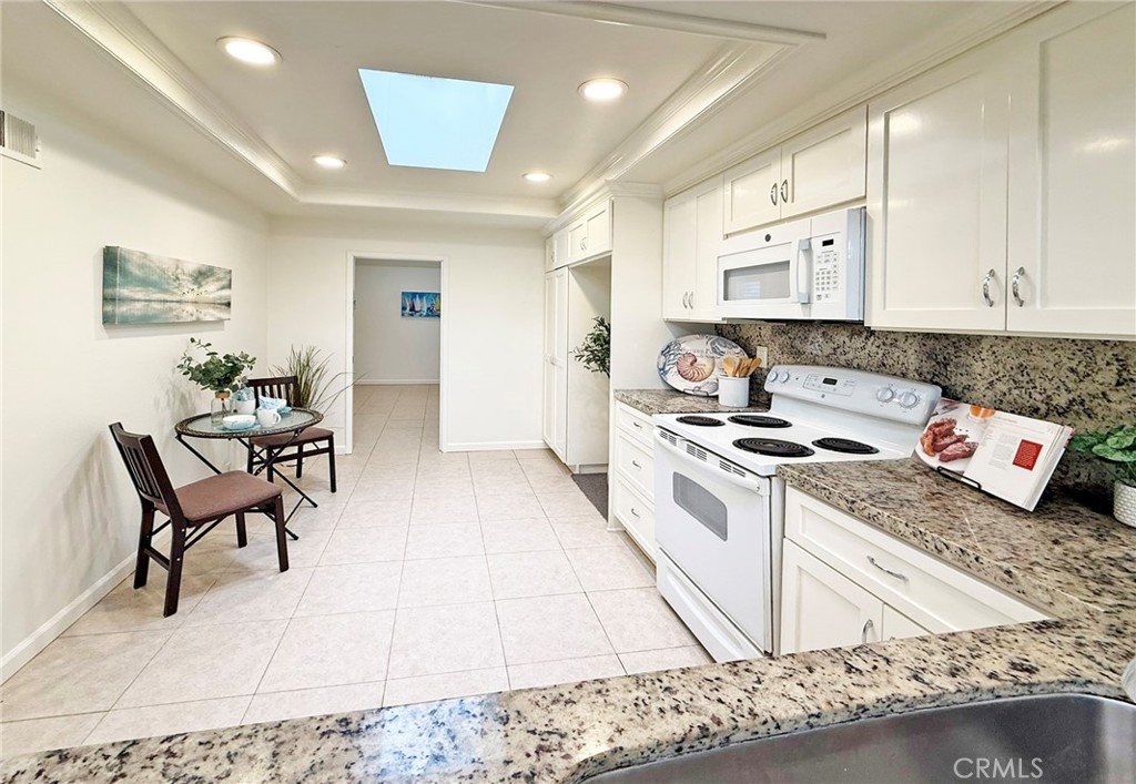 19886 Waterview Lane