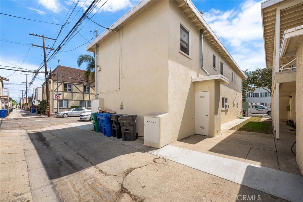 75 Glendora