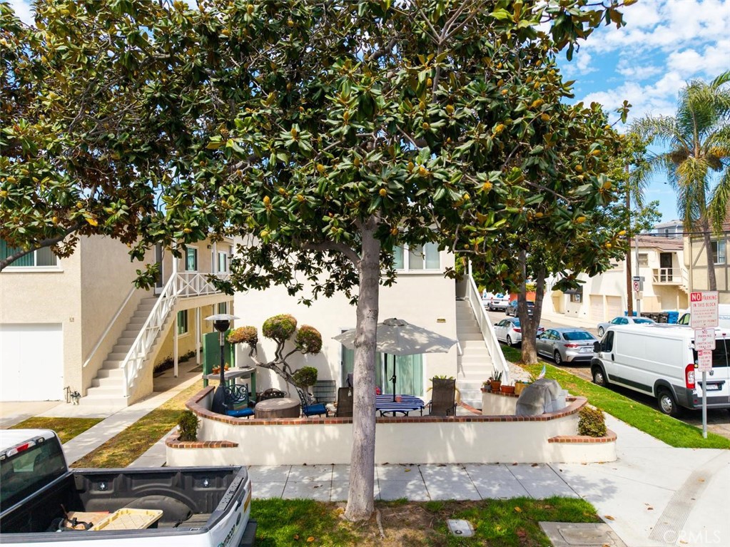 75 Glendora
