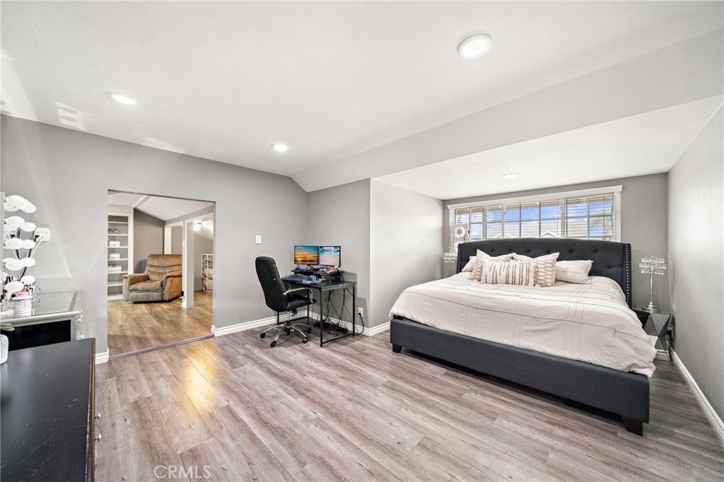 15751 Cromwell Circle