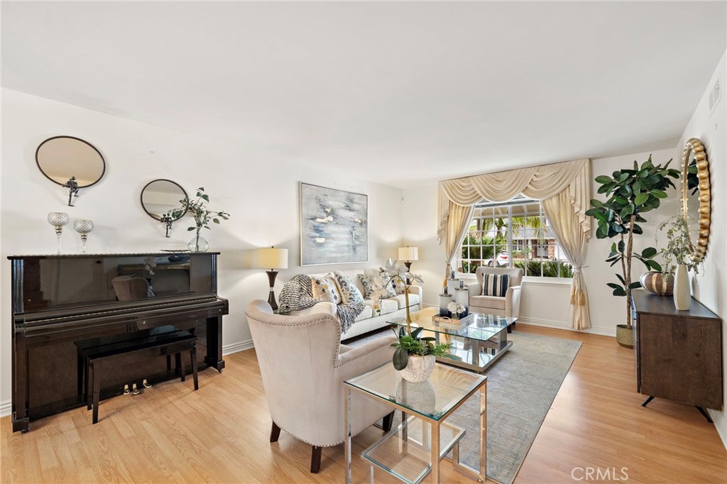 15751 Cromwell Circle