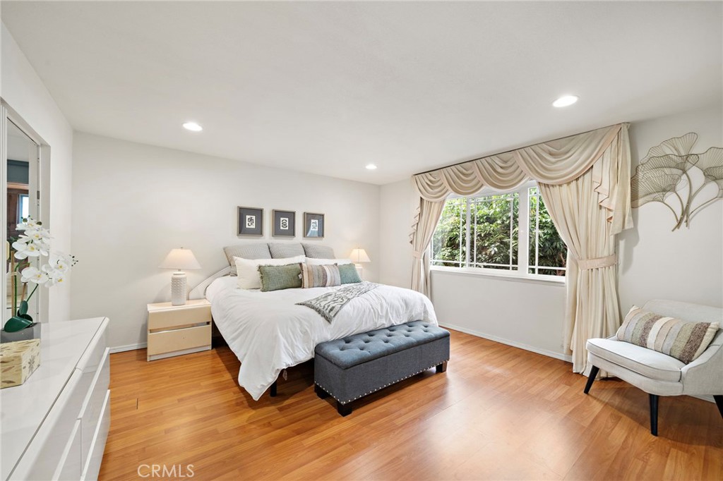 15751 Cromwell Circle