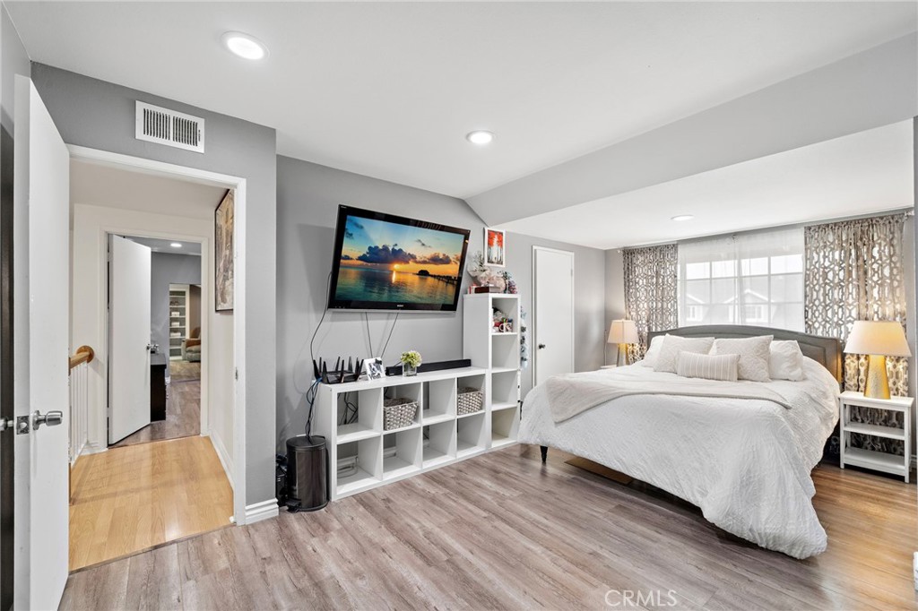 15751 Cromwell Circle
