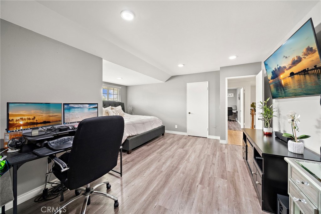 15751 Cromwell Circle