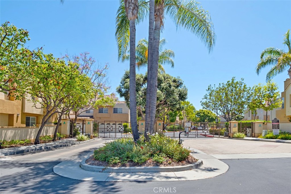 67 Tradewinds