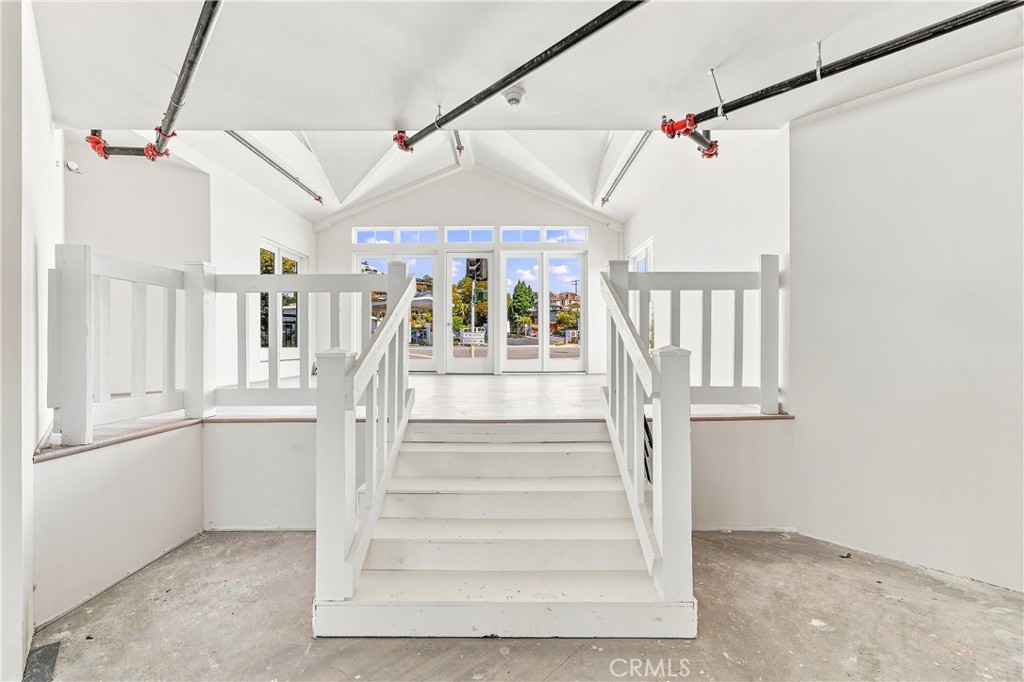 1369 N Coast Highway