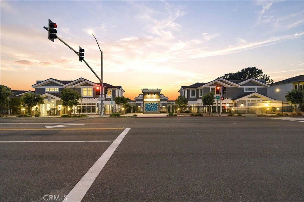 1369 N Coast Highway