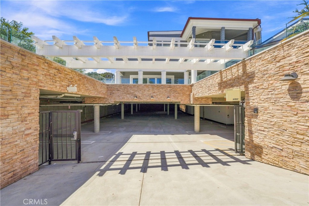 1369 N Coast Highway