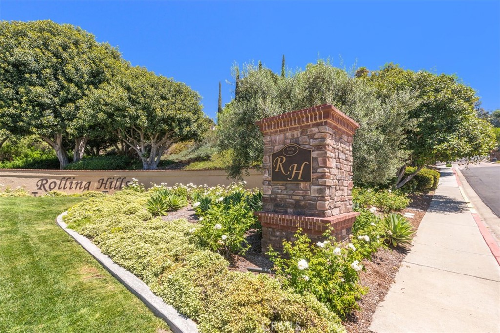 25732 Weston Drive