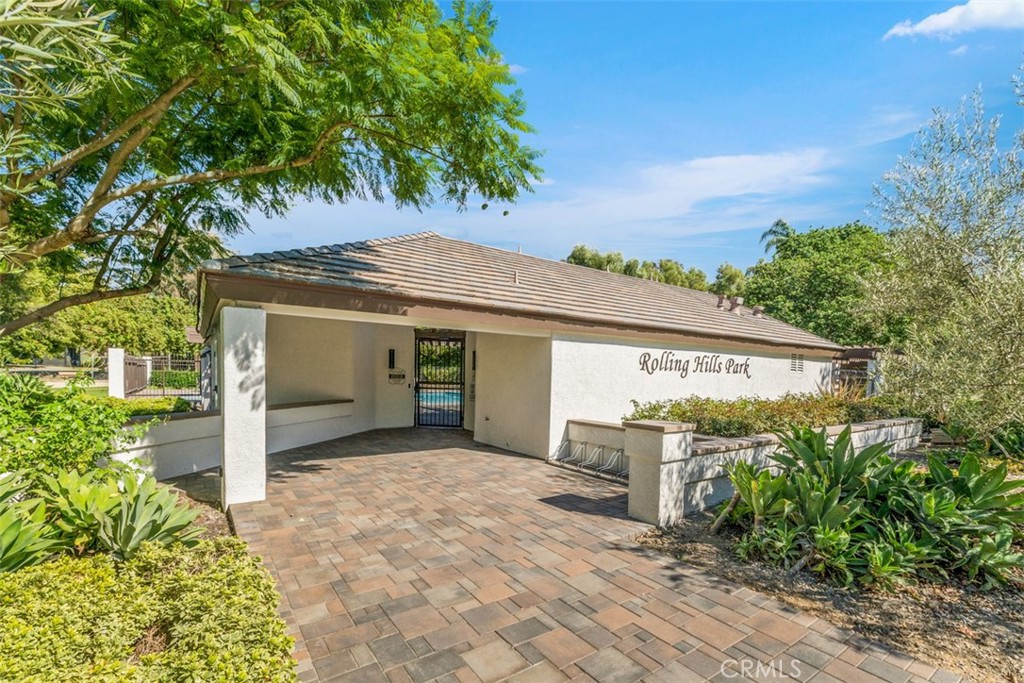25732 Weston Drive