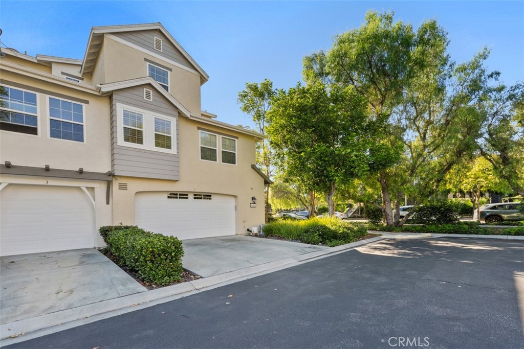 1 Red Leaf Lane