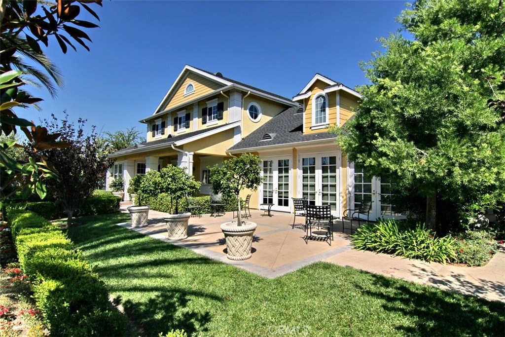 1 Red Leaf Lane