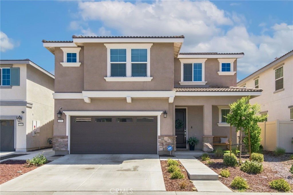 1757 Rose Lane