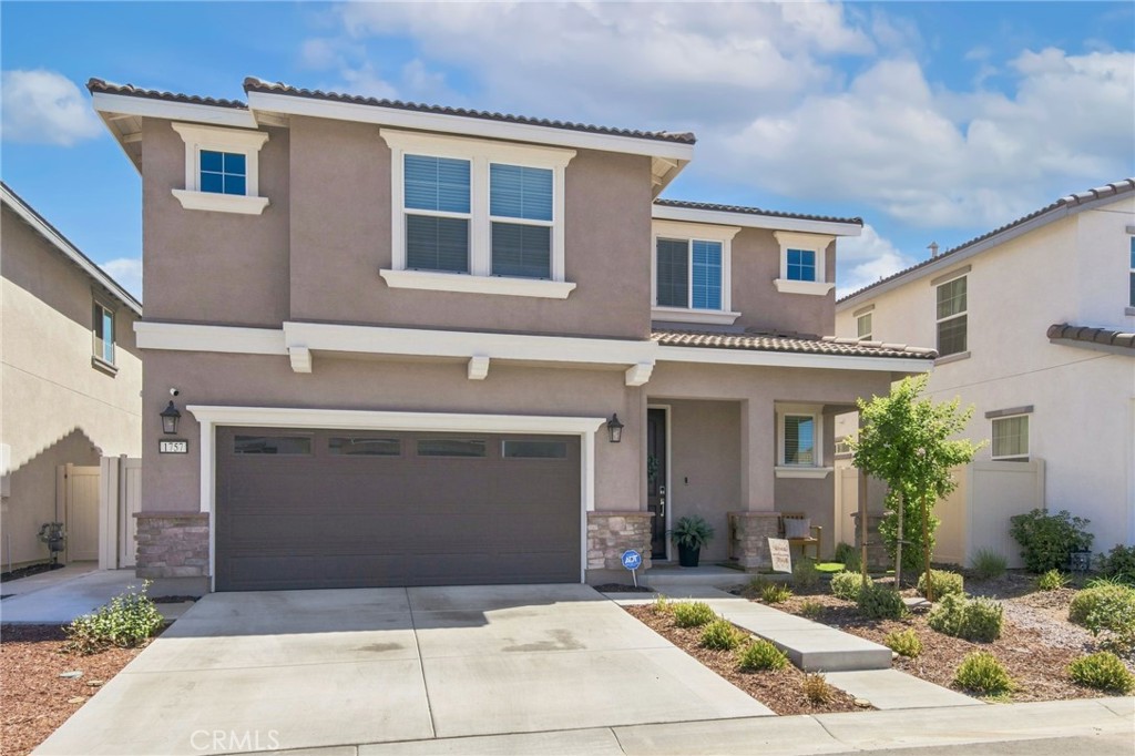 1757 Rose Lane