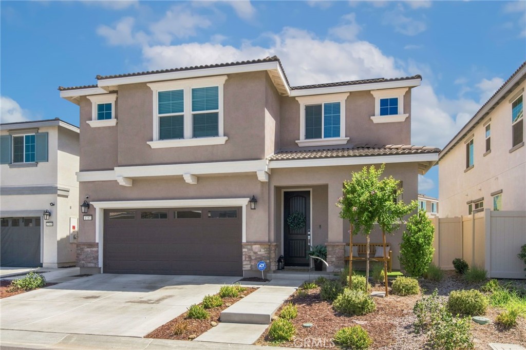 1757 Rose Lane