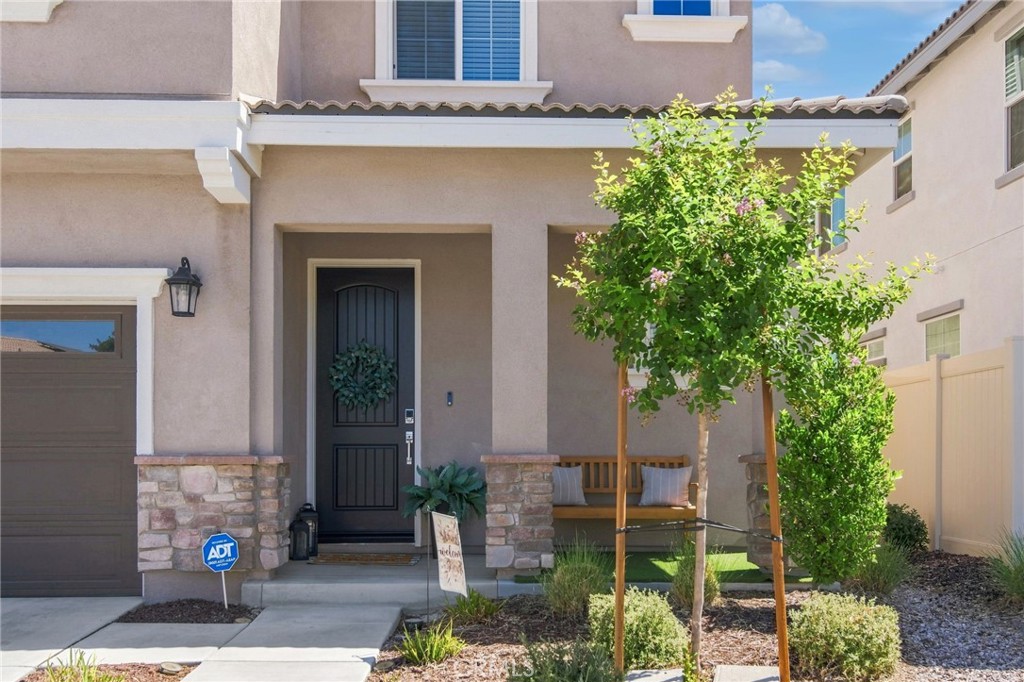 1757 Rose Lane
