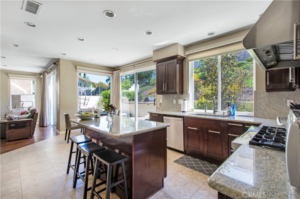 19352 Jasper Hill