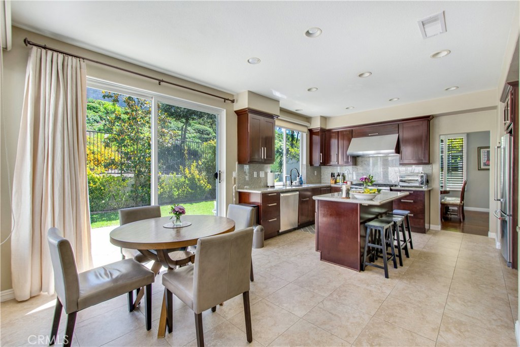 19352 Jasper Hill