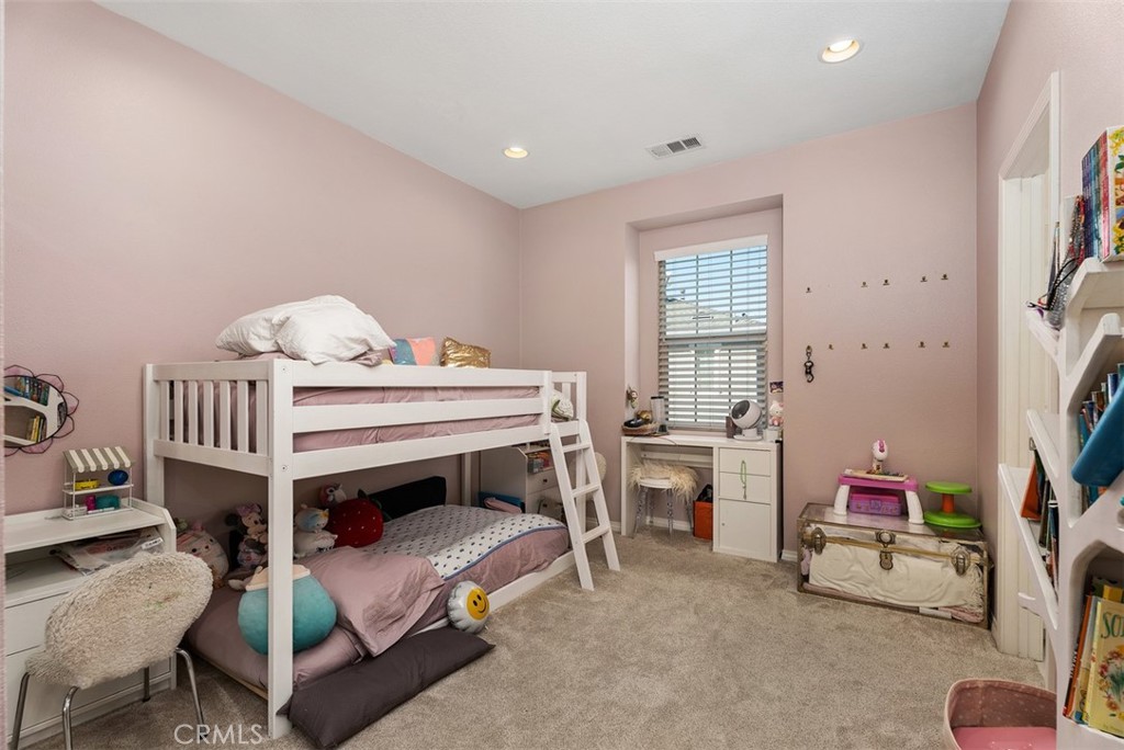 1487 Montgomery