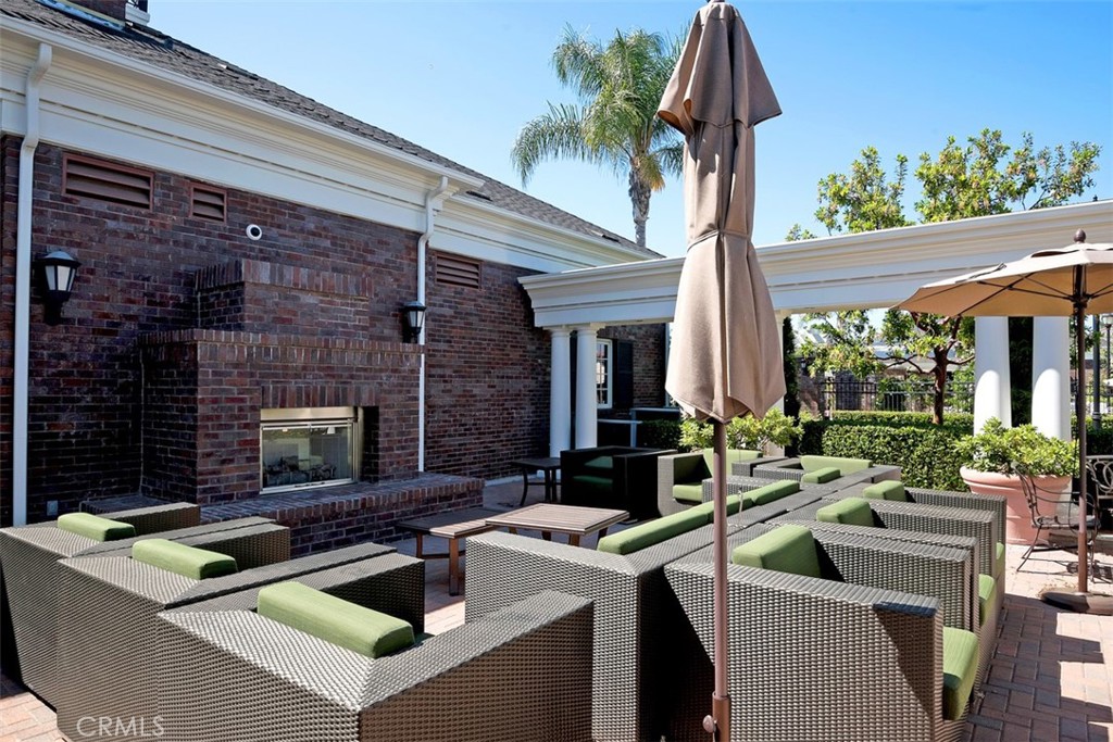 1487 Montgomery
