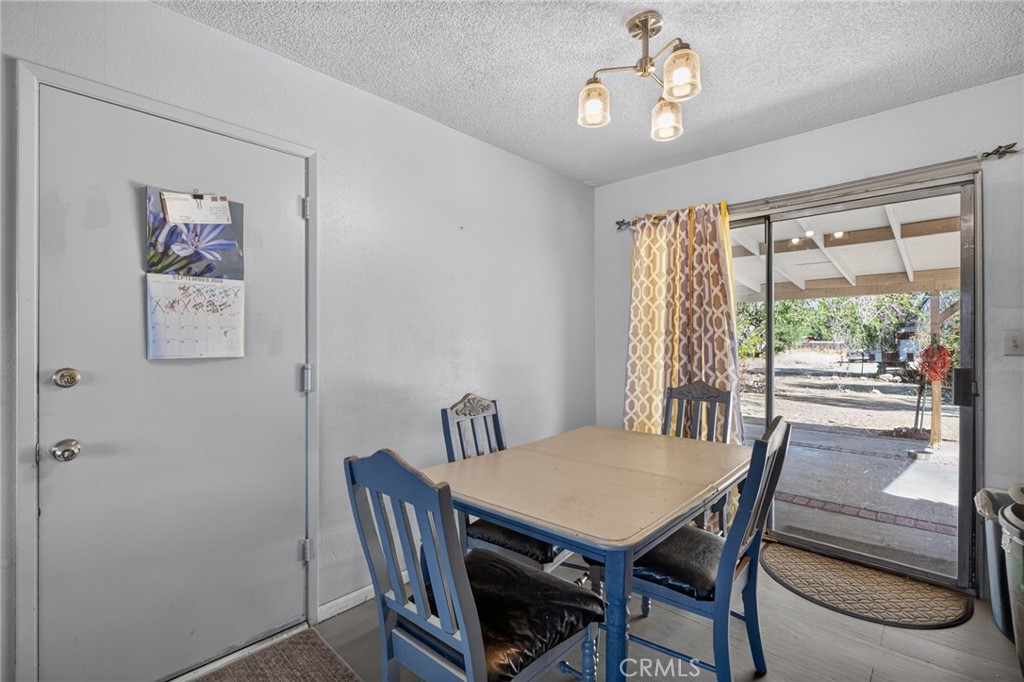 10821 E Avenue R14