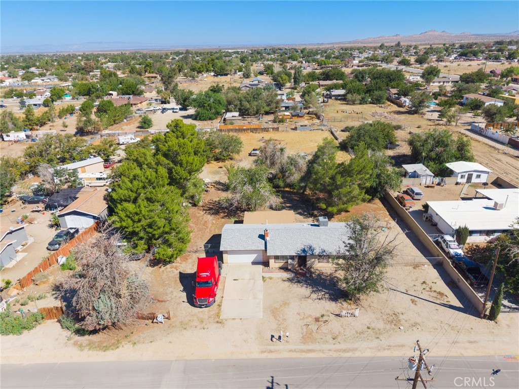 10821 E Avenue R14