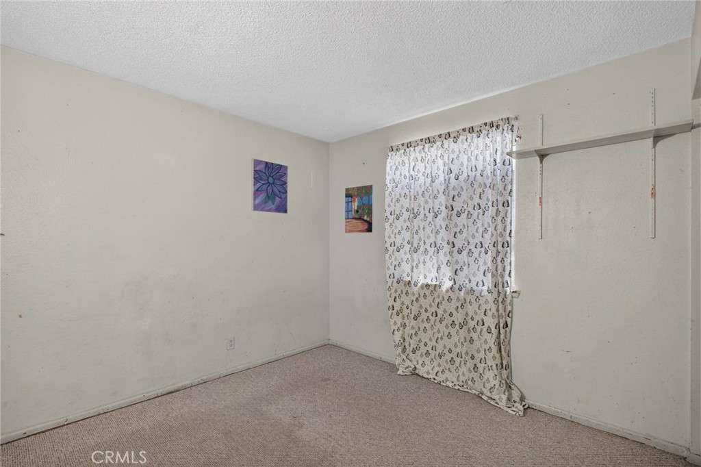 10821 E Avenue R14