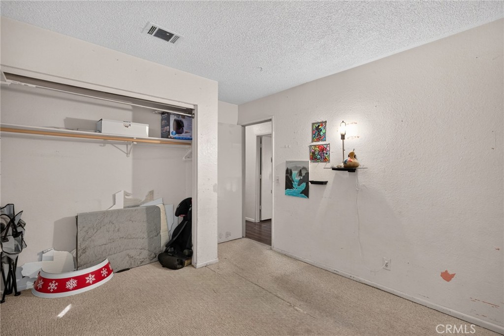 10821 E Avenue R14