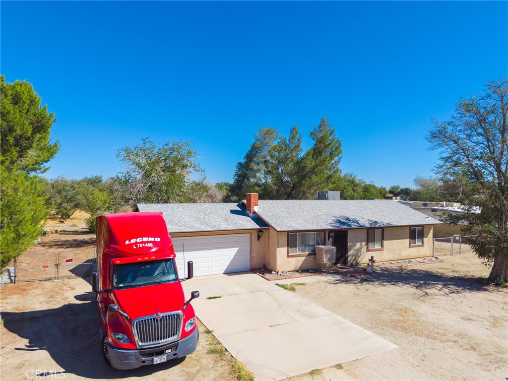 10821 E Avenue R14
