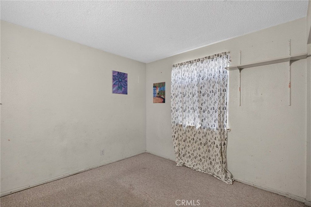 10821 E Avenue R14