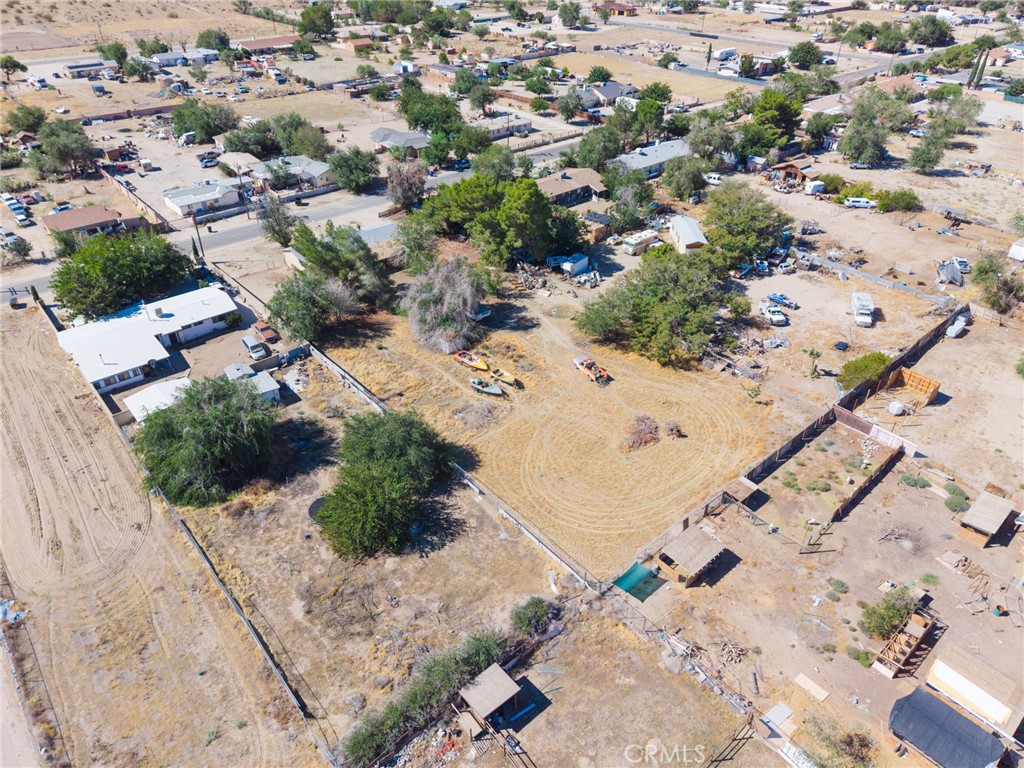 10821 E Avenue R14