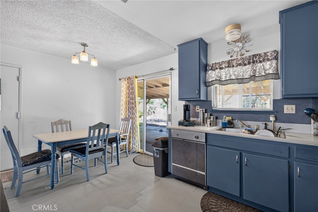 10821 E Avenue R14