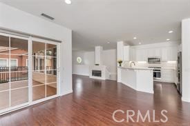 32 Carnation