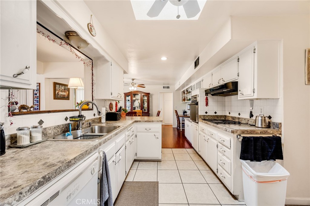 28984 E Worcester