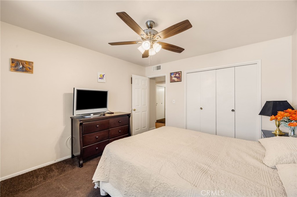 28984 E Worcester