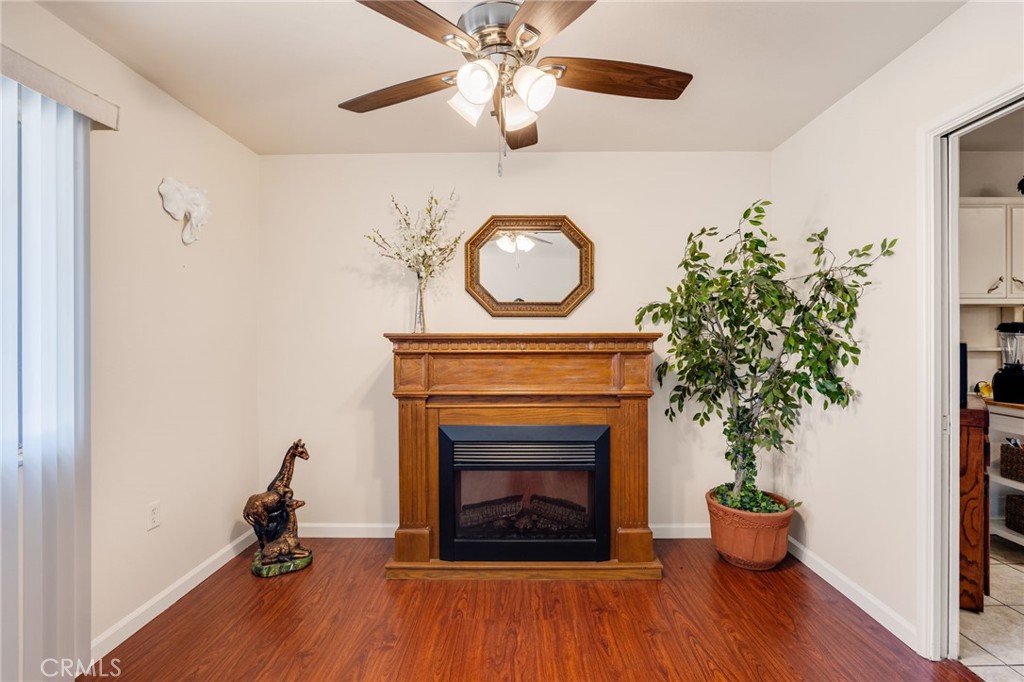 28984 E Worcester