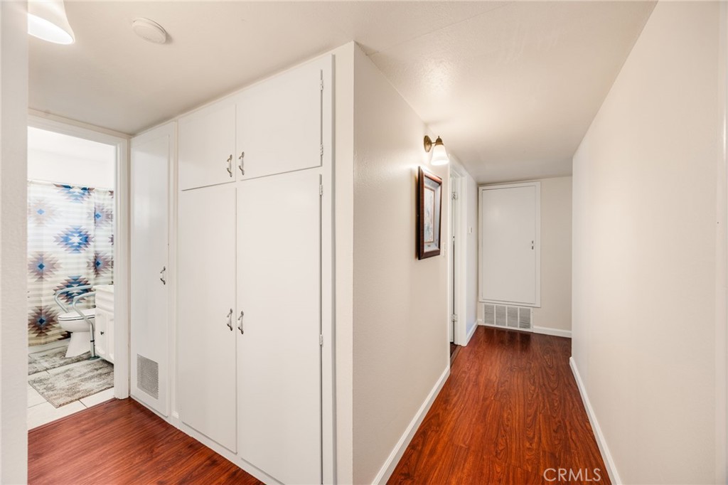 28984 E Worcester