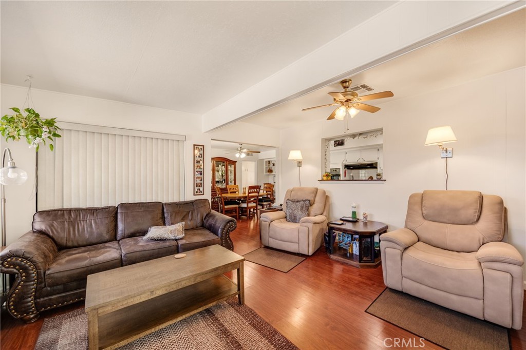 28984 E Worcester