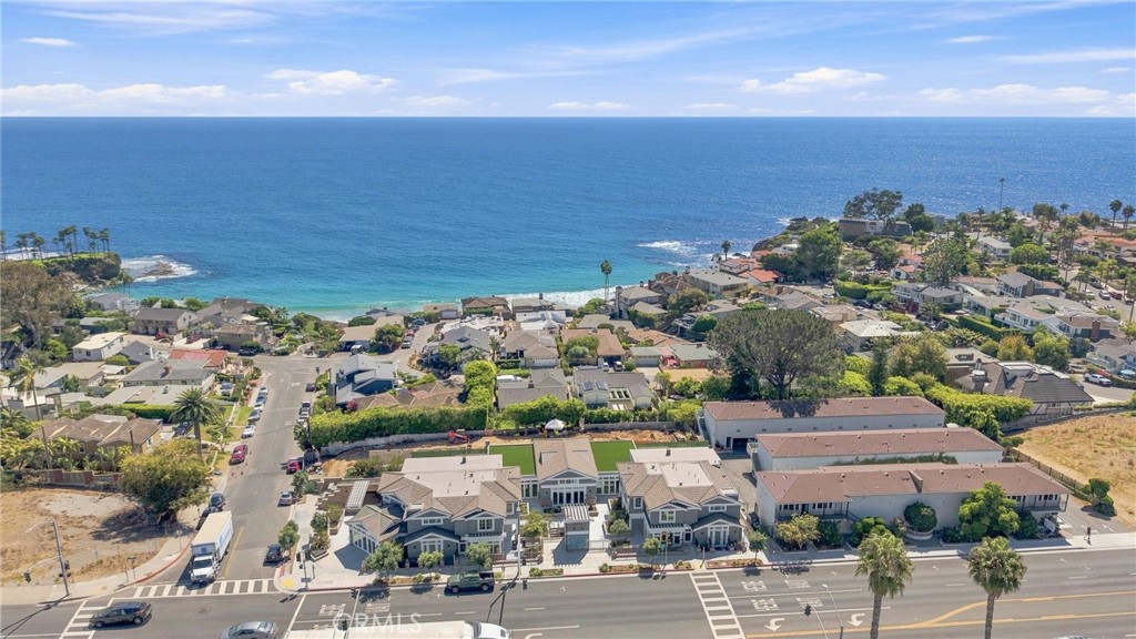 1373 N Coast Highway