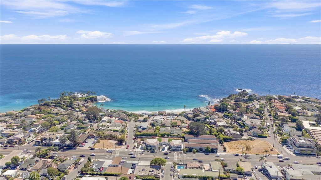 1373 N Coast Highway