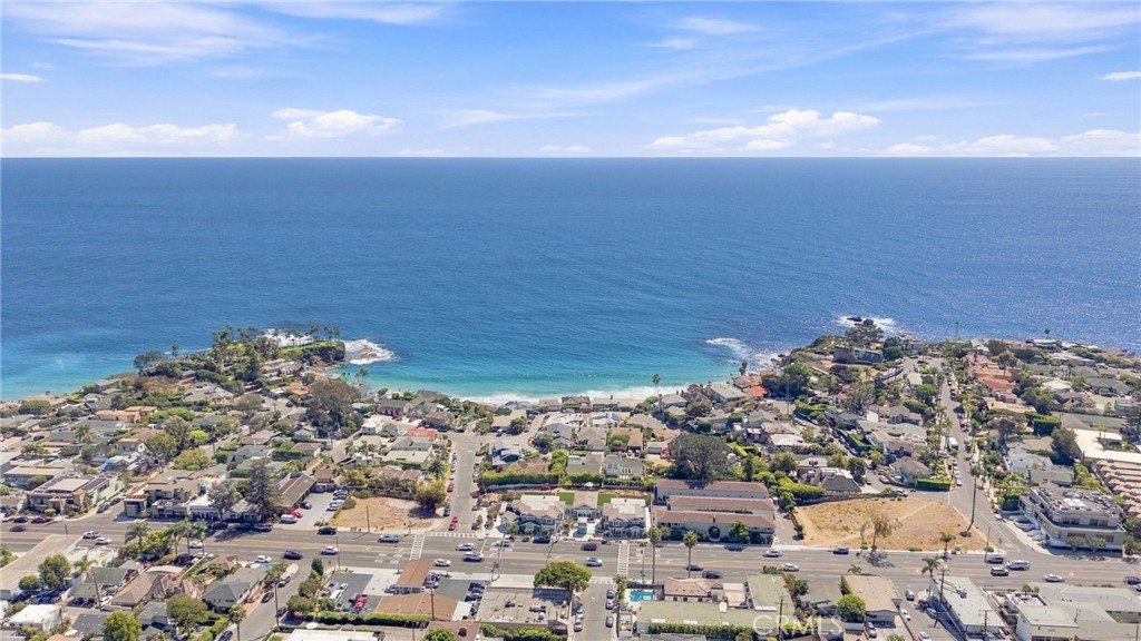 1373 N Coast Highway