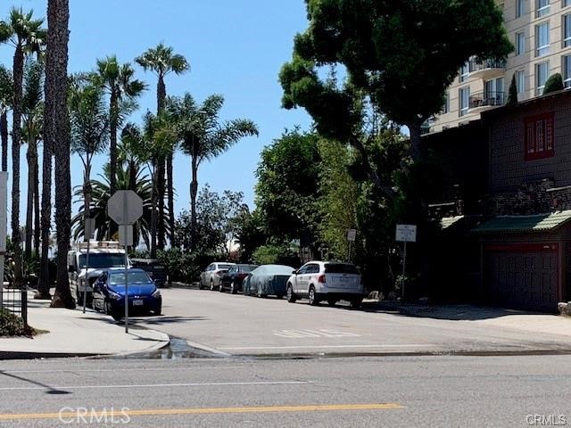 923 E Ocean Boulevard 7