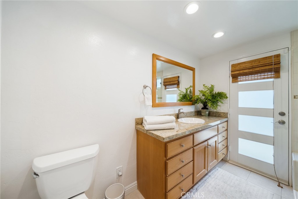 33261 Ocean Hill