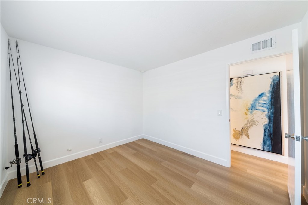 33261 Ocean Hill