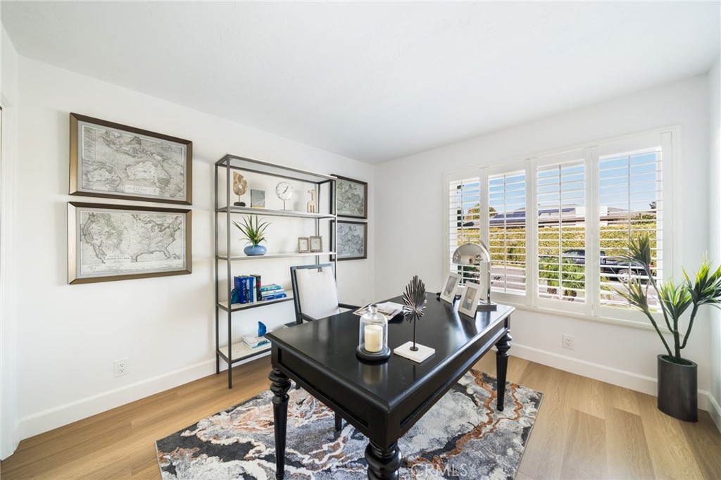 33261 Ocean Hill