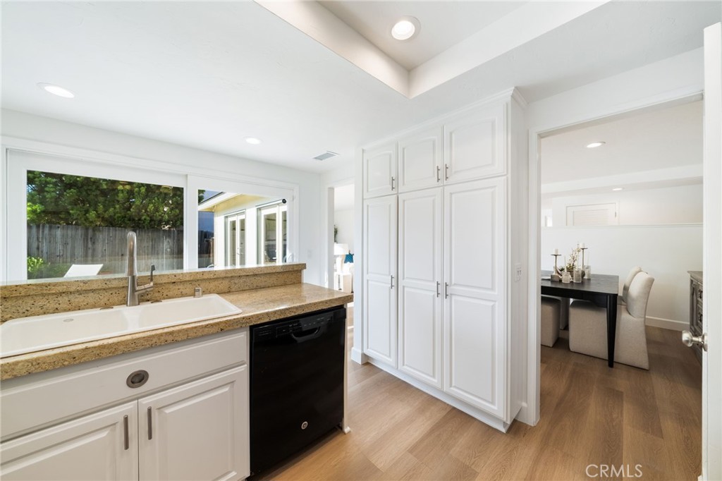 33261 Ocean Hill