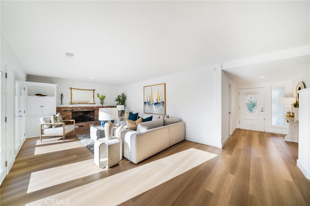 33261 Ocean Hill