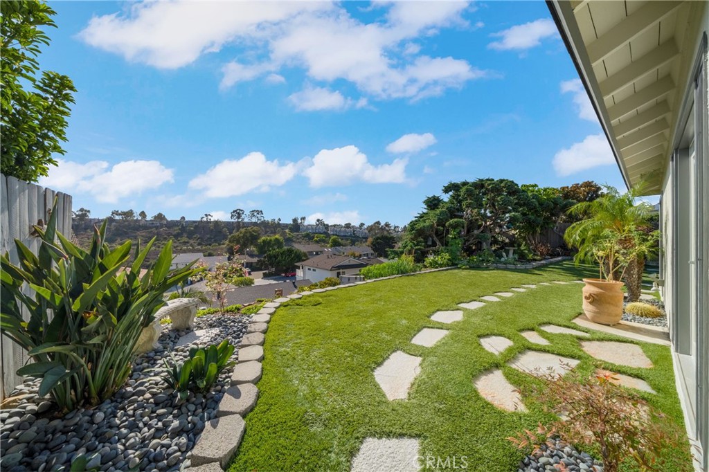 33261 Ocean Hill