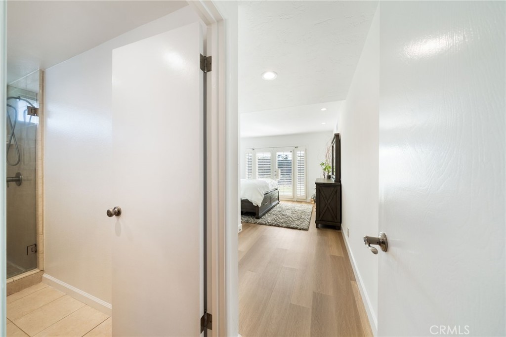 33261 Ocean Hill